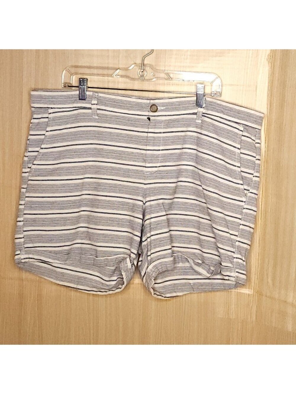 Gap Khakis Girlfriend Blue White Stripe Shorts 18